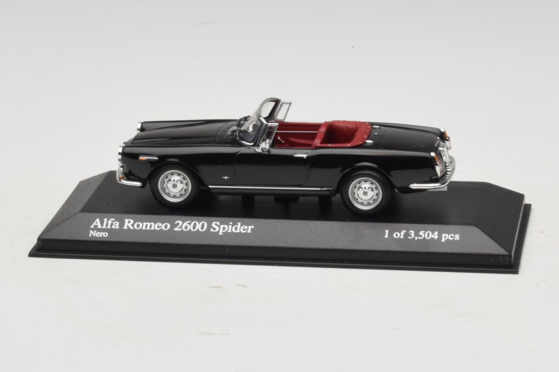 Alfa Romeo 2600 Spider ブラック Minichamps 1:43 400120630 メタル