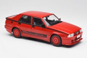Alfa Romeo 75 Turbo Evoluzione レッド MCG 1:18 MCG18428 メタル - 画像 4/6