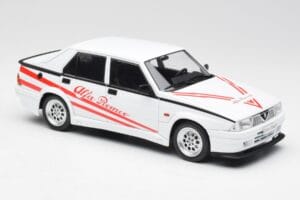 Alfa Romeo 75 Turbo Evoluzione ホワイト MCG 1:18 MCG18430 メタル - 画像 4/6