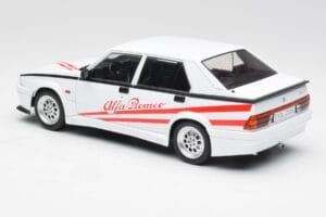 Alfa Romeo 75 Turbo Evoluzione ホワイト MCG 1:18 MCG18430 メタル - 画像 5/6