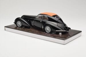 Alfa Romeo 8C 2900B Lungo ブラック Minichamps 1:18 100120421 メタル - 画像 7/8