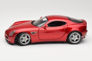 Alfa Romeo 8C Competizione レッド Bburago 1:18 18-11021 メタル - 画像 4/8