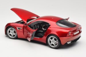 Alfa Romeo 8C Competizione レッド Bburago 1:18 18-11021 メタル - 画像 5/8