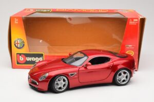 Alfa Romeo 8C Competizione レッド Bburago 1:18 18-11021 メタル - 画像 8/8