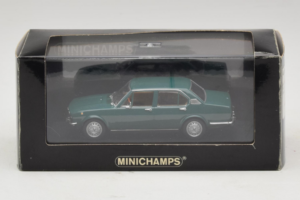 Alfa Romeo Alfetta 1.8 グリーン Minichamps 1:43 400120204 メタル - 画像 4/4