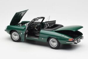 Alfa Romeo Duetto Spider グリーン AUTOart 1:18 70138 メタル - 画像 5/8