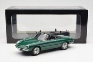 Alfa Romeo Duetto Spider グリーン AUTOart 1:18 70138 メタル - 画像 8/8