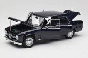 Alfa Romeo Giulia 1300 ブルー Minichamps 1:18 180120905 メタル - 画像 2/8