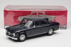 Alfa Romeo Giulia 1300 ブルー Minichamps 1:18 180120905 メタル - 画像 8/8