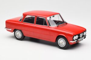Alfa Romeo Giulia Nuova Super レッド MCG 1:18 MCG18145 メタル - 画像 4/6