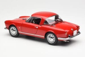 Alfa Romeo Giulietta 1300 Spider レッド AUTOart 1:18 70157 メタル - 画像 7/8
