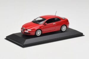 Alfa Romeo GT アルファレッド Minichamps 1:43 400120321 メタル - 画像 2/4
