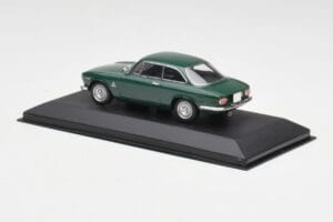 Alfa Romeo Giulia GTA 1300 Junior グリーン Minichamps 1:43 ALFA010 メタル - 画像 3/4