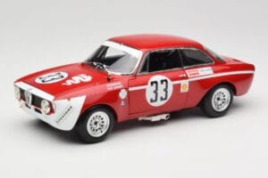 Alfa Romeo GTA 1300 Junior #33 T. Hezemans / G. van Lennep Hezemans Jarama 1972 Minichamps 1:18 100721233 メタル