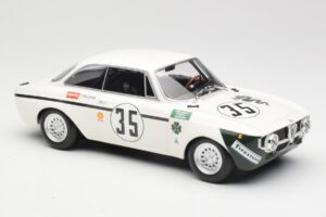 Alfa Romeo GTA 1300 Junior #35 C. Colzani / Pooky / G. Venturi 4 Hours of Jarama 1972 Minichamps 1:18 155721235 メタル - 画像 4/6