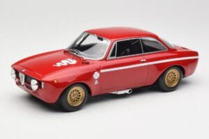 Alfa Romeo GTA 1300 Junior レッド Minichamps 1:18 155120020 メタル