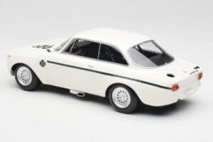 Alfa Romeo GTA 1300 Junior ホワイト Minichamps 1:18 155120021 メタル - 画像 5/6
