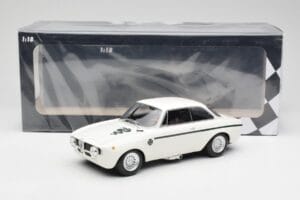 Alfa Romeo GTA 1300 Junior ホワイト Minichamps 1:18 155120021 メタル - 画像 6/6