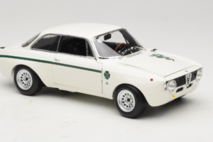 Alfa Romeo GTA 1300 Junior ホワイト Minichamps 1:18 100120501 メタル - 画像 6/8