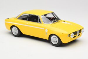 Alfa Romeo GTA 1300 Junior イエロー Minichamps 1:18 155120024 メタル - 画像 2/6