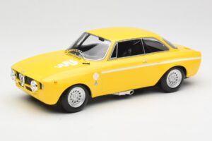Alfa Romeo GTA 1300 Junior イエロー Minichamps 1:18 155120024 メタル