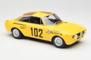 Alfa Romeo GTA 1300 #102 Squadra Corse R. Zanetti / M. Ruspa / Monzeglio Targa Florio 1971 Minichamps 1:18 155711202 メタル - 画像 4/6