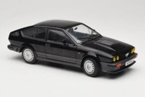 Alfa Romeo GTV6 ブラック Solido 1:18 S1802302 メタル - 画像 6/8