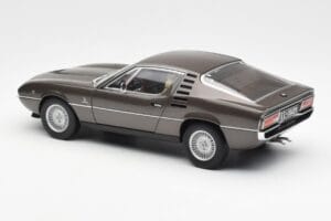 Alfa Romeo Montreal ブラウンメタリック AUTOart 1:18 70173 メタル - 画像 7/8