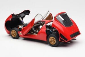Alfa Romeo 33 Stradale レッド AUTOart 1:18 70191 メタル - 画像 5/8