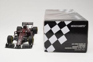 Alfa Romeo Racing C38 #7 K. Raikkonen Valentine's Day Livery Shakedown Fiorano 14th February 2019 Minichamps 1:18 110199907 メ - 画像 6/6