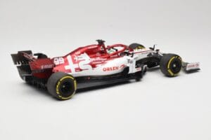 Alfa Romeo Racing C39 #99 A. Giovinazzi Austrian GP 2020 Minichamps 1:18 110200199 メタル - 画像 2/6