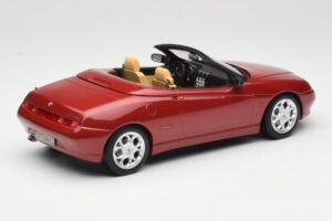 Alfa Romeo Spider 916 Proteo Red Metallic Norev 1:18 187854 メタル - 画像 2/6