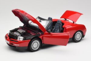 Alfa Romeo Spider 916 アルファレッド Maisto 1:18 50278 メタル - 画像 2/8