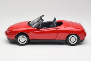 Alfa Romeo Spider 916 アルファレッド Maisto 1:18 50278 メタル - 画像 4/8