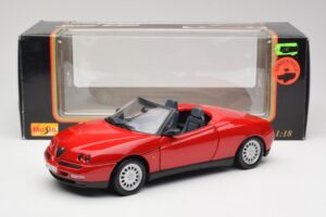 Alfa Romeo Spider 916 アルファレッド Maisto 1:18 50278 メタル - 画像 8/8