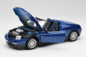 Alfa Romeo Spider 916 ペリウィンクルブルー Maisto 1:18 50308 メタル - 画像 2/7