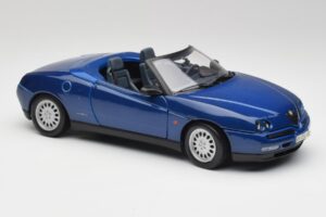 Alfa Romeo Spider 916 ペリウィンクルブルー Maisto 1:18 50308 メタル - 画像 5/7