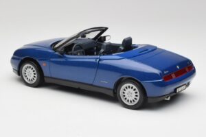 Alfa Romeo Spider 916 ペリウィンクルブルー Maisto 1:18 50308 メタル - 画像 6/7
