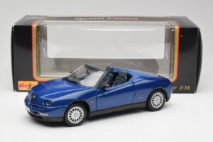 Alfa Romeo Spider 916 ペリウィンクルブルー Maisto 1:18 50308 メタル - 画像 7/7