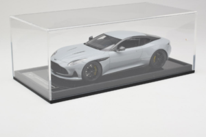 Aston Martin DB12 Nardo Gray MotorHelix 1:18 MH027NG レジン - 画像 6/7