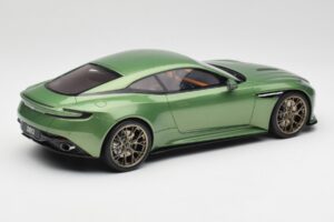 Aston Martin DB12 グリーン GT Spirit 1:18 GT466 レジン - 画像 2/5