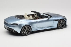 Aston Martin DB12 Volante Caribbean Blue Pearl GT Spirit 1:18 GT479 レジン - 画像 2/6