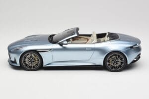 Aston Martin DB12 Volante Caribbean Blue Pearl GT Spirit 1:18 GT479 レジン - 画像 3/6