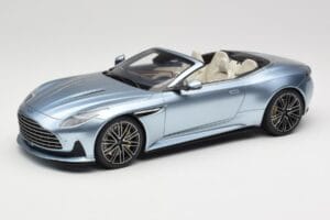 Aston Martin DB12 Volante Caribbean Blue Pearl GT Spirit 1:18 GT479 レジン