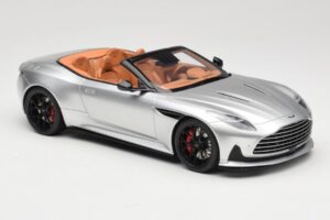 Aston Martin DB12 Volante シルバー GT Spirit 1:18 GT945 レジン - 画像 4/6
