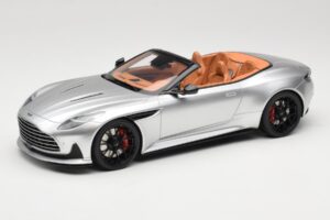 Aston Martin DB12 Volante シルバー GT Spirit 1:18 GT945 レジン