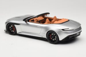 Aston Martin DB12 Volante シルバー GT Spirit 1:18 GT945 レジン - 画像 5/6