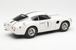 Aston Martin DB4 GT Zagato #1 24 Hours of Le Mans 1961 CMC 1:18 M-139 メタル - 画像 2/6