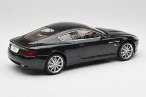 Aston Martin DB9 ブラック Solido 1:18 15025600 メタル - 画像 3/8