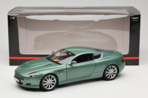 Aston Martin DB9 グリーン Minichamps 1:18 150137322 メタル - 画像 8/8